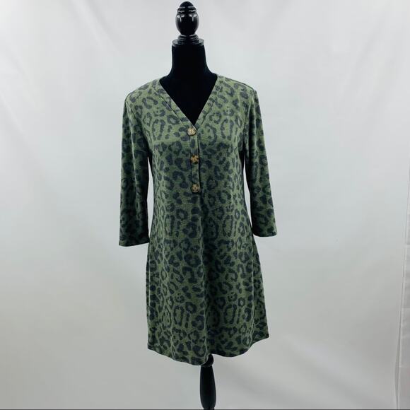 Como Vintage Green Leopard Mini Dress - Picture 2 of 11